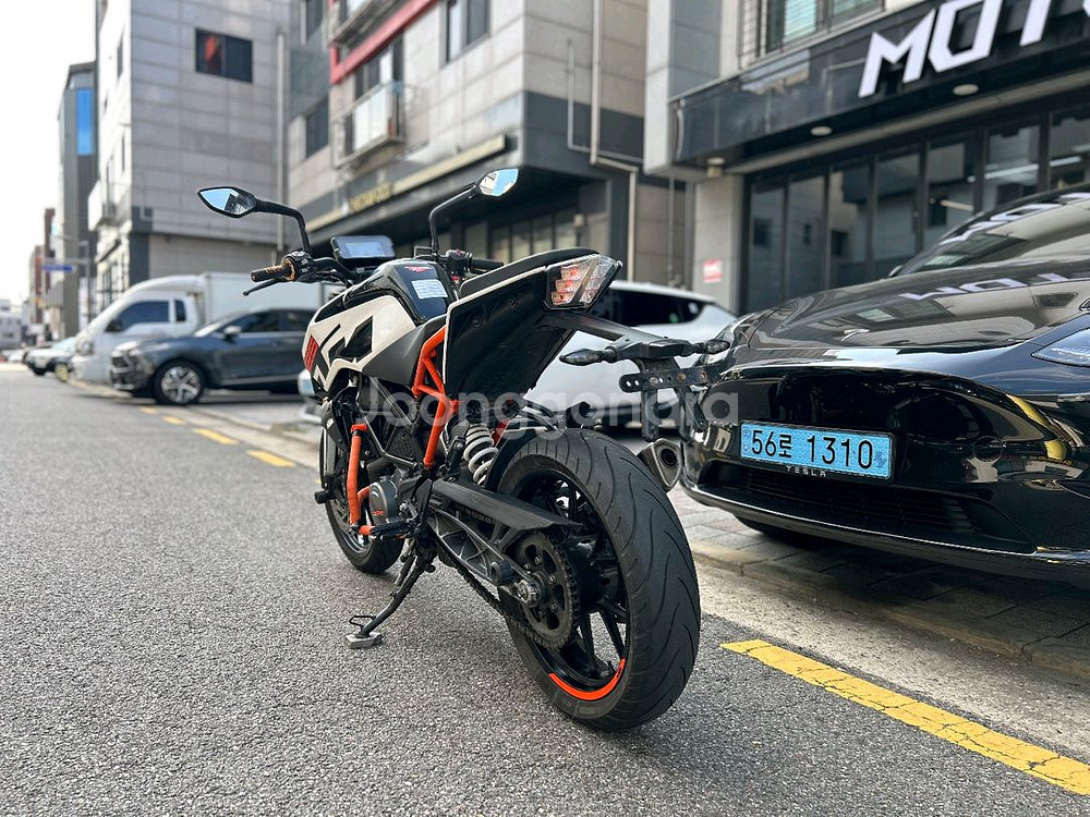 KTM 듀크125 19년 1.7만km 신형계기판차량판매--6