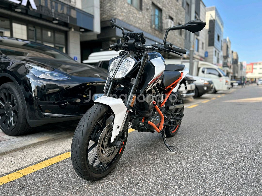 KTM 듀크125 19년 1.7만km 신형계기판차량판매--5