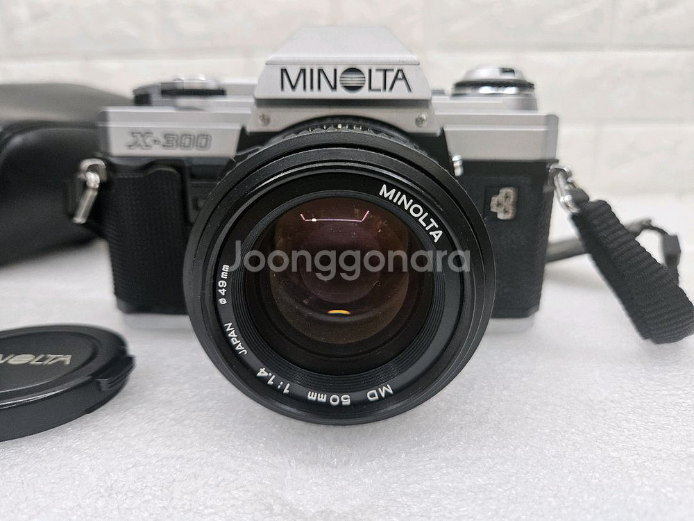 미놀타 필름 카메라 X-300 입니다--1
