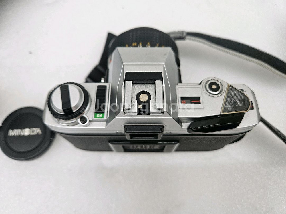 미놀타 필름 카메라 X-300 입니다--3