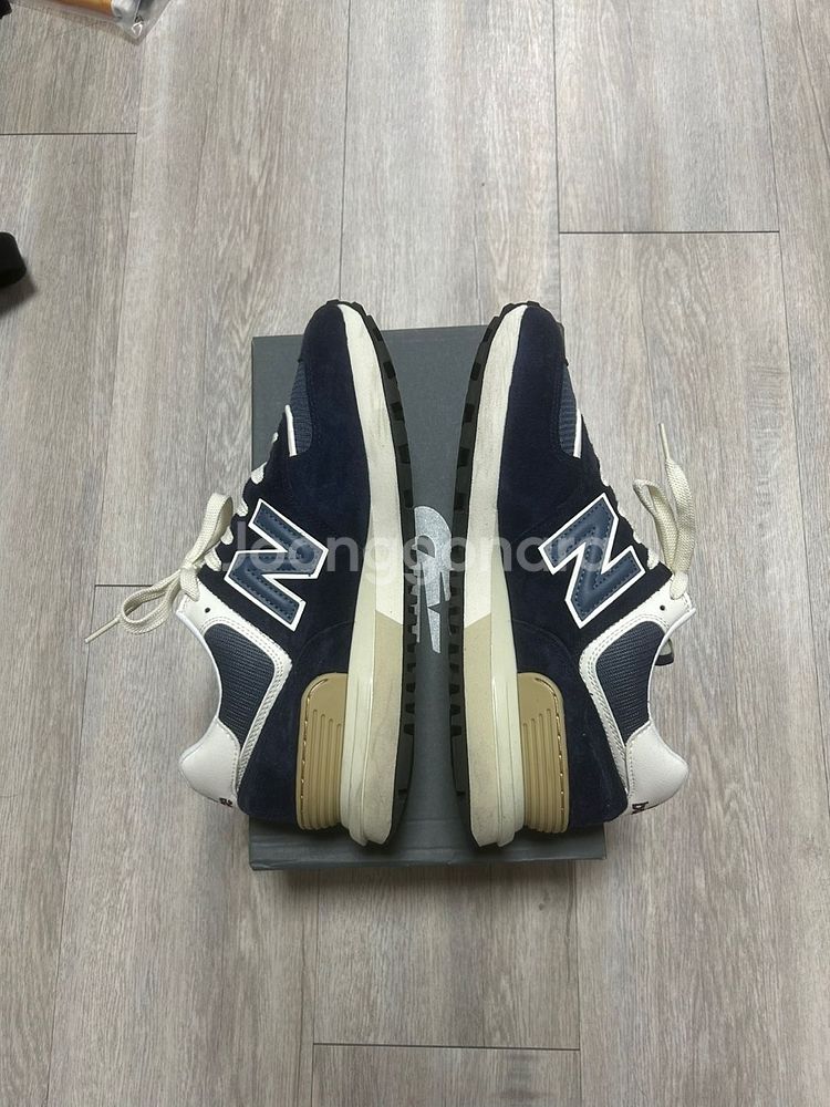 뉴발란스 574 레거시 네이비 270size--2