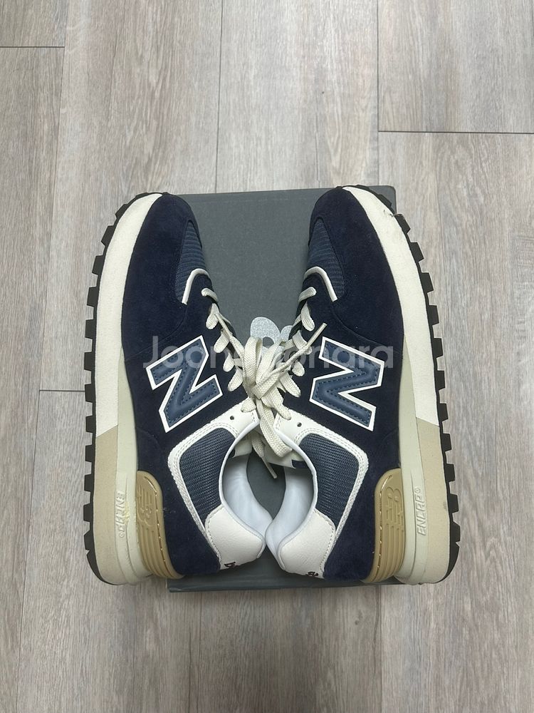 뉴발란스 574 레거시 네이비 270size--0