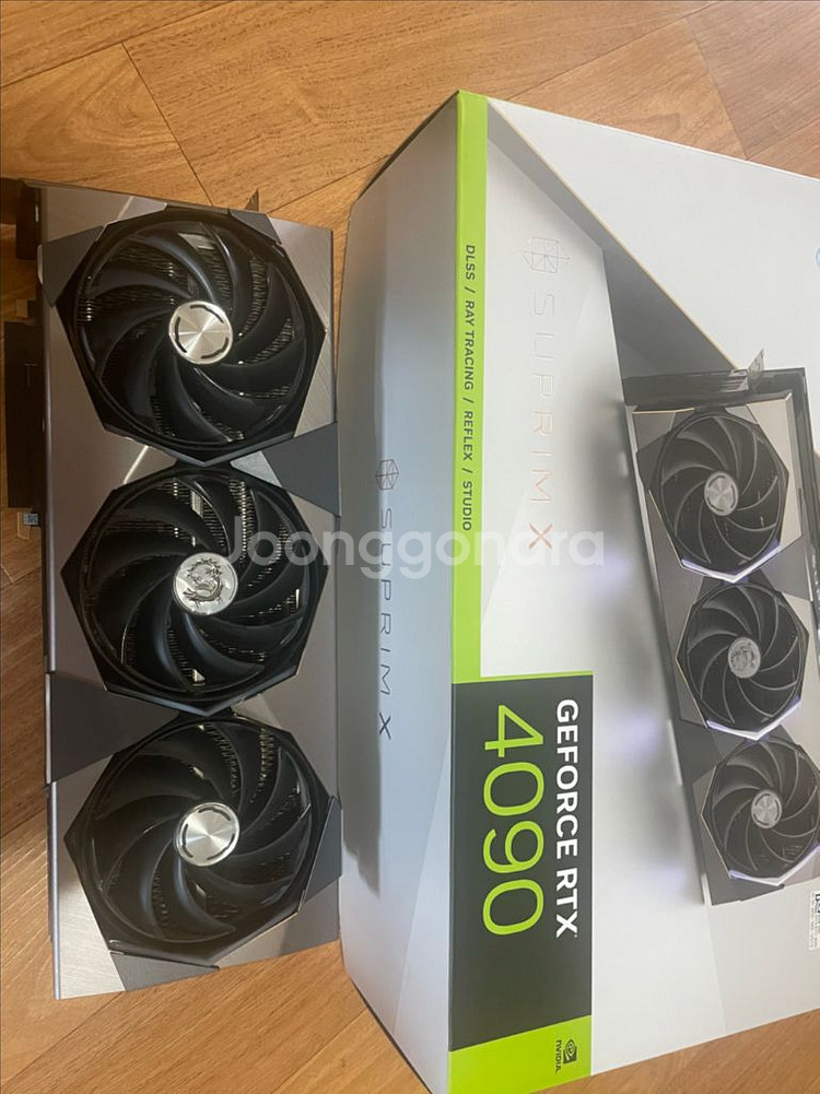 rtx 4090 슈프림 x 팝니다--2