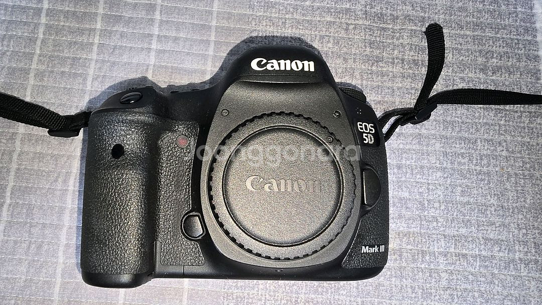 캐논 EOS 5D MARK3 DSLR팝니다--2