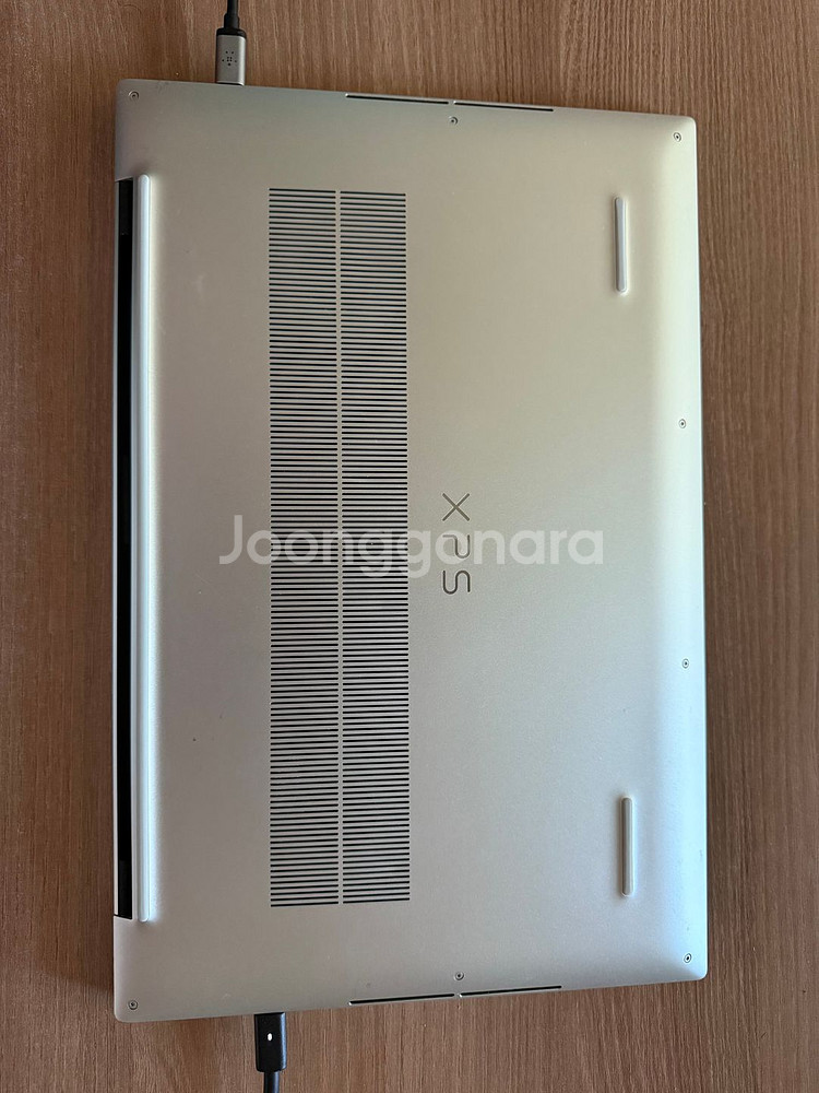 Dell XPS 17 9720--4