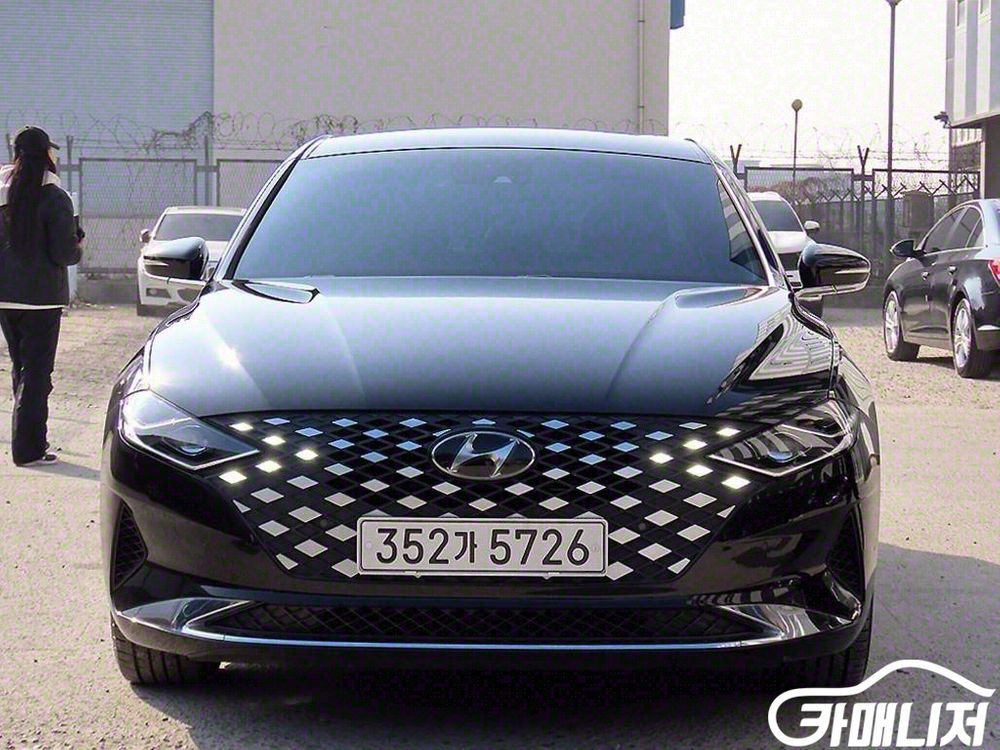 [현대]더 뉴 그랜저 IG LPI 3.0 프리미엄(렌터--5