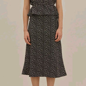 망고매니플리즈 floria skirt L사이즈