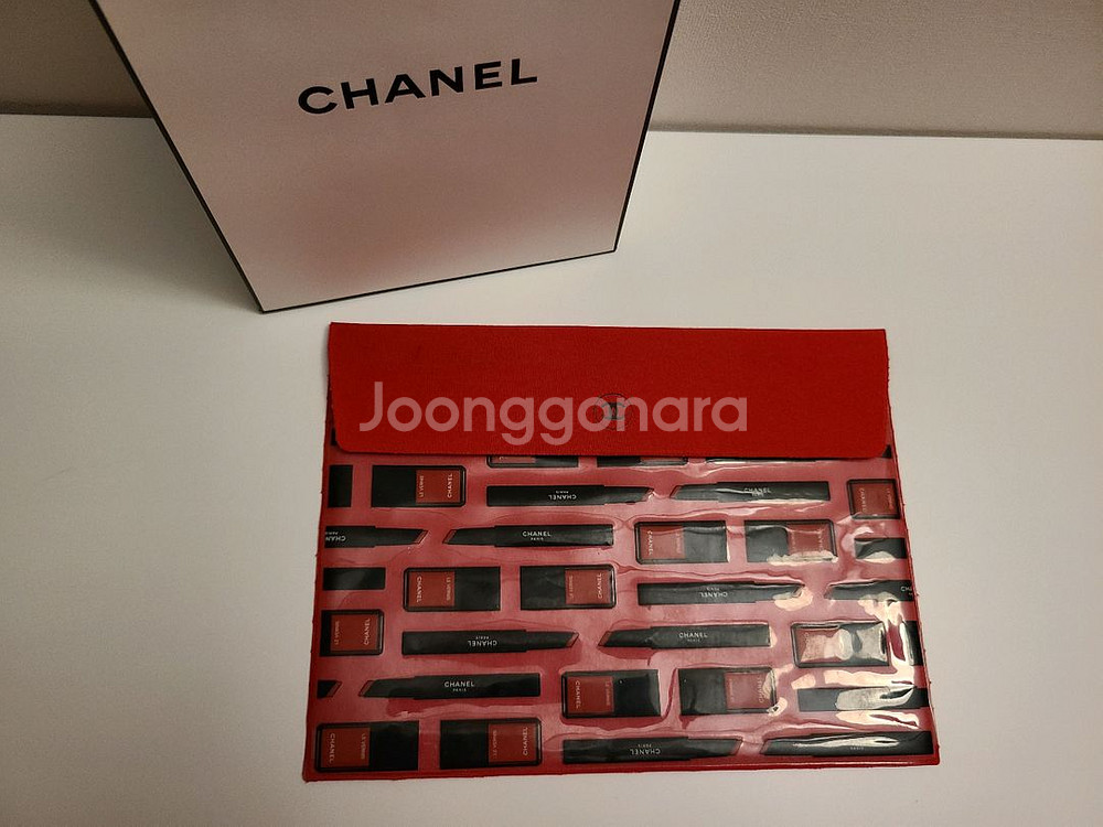 정품) 샤넬 PVC 레드 파우치 (코스메틱)--0