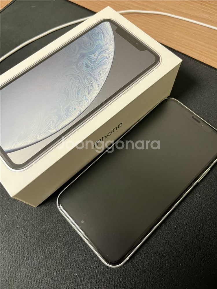 아이폰xr 64g 화이트--6