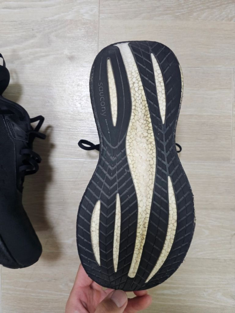 써코니 트라이엄프22 (265) 이미지