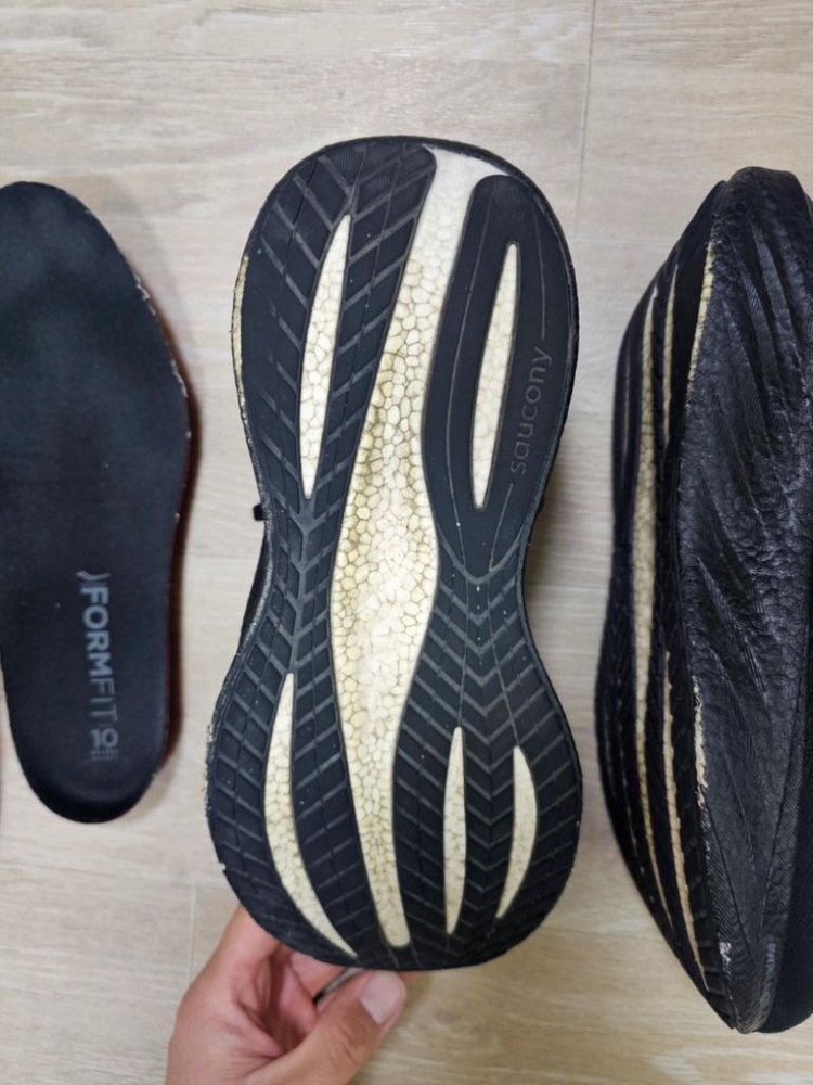 써코니 트라이엄프22 (265) 이미지