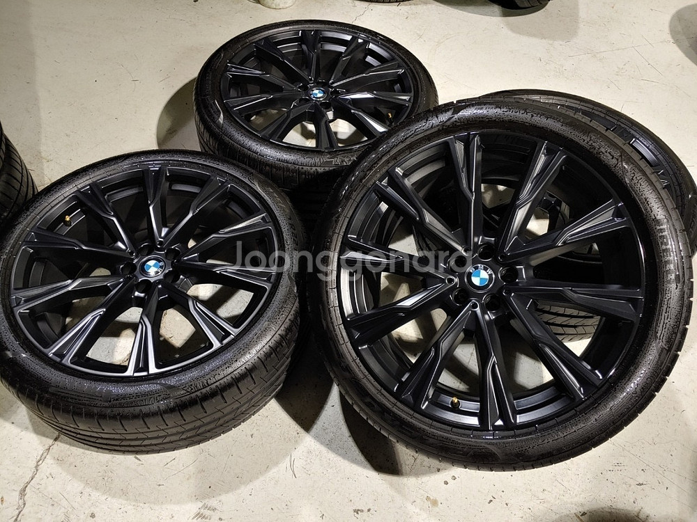 BMW X7M 758M스포츠 22인치 순정품휠타이어--0