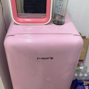 위니아 프라우드 미니 레트로 냉장고 118L