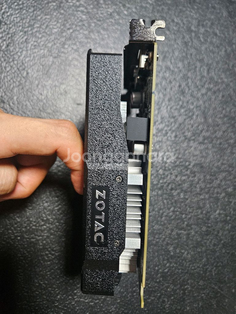 조텍 GTX 1050 2GB 그래픽카드--3