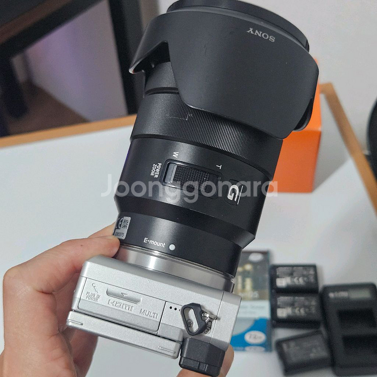 소니 Sony A6400 + 18-105mm--2