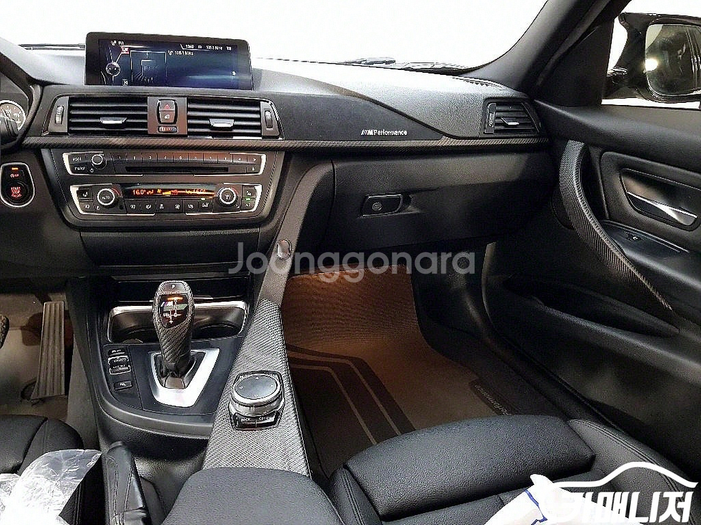 [BMW]3시리즈 (F30) 320d M 퍼포먼스 에디--8