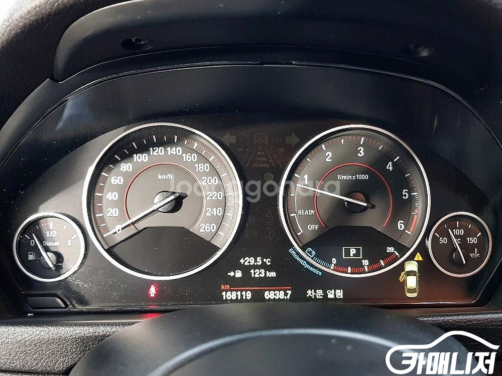 [BMW]3시리즈 (F30) 320d M 퍼포먼스 에디--9