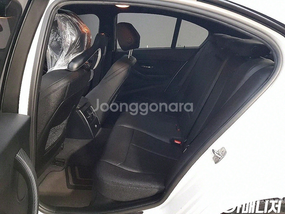 [BMW]3시리즈 (F30) 320d M 퍼포먼스 에디--6
