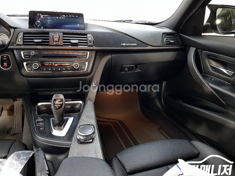 [BMW]3시리즈 (F30) 320d M 퍼포먼스 에디--8