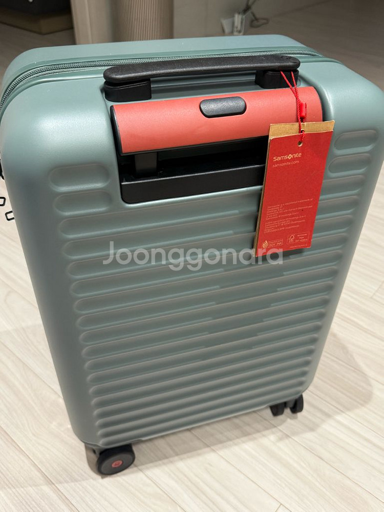 샘소나이트 레드 확장 캐리어 20인치 기내용--2