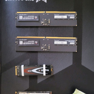 에센코어 DDR5 44800 CL46 16g x 2