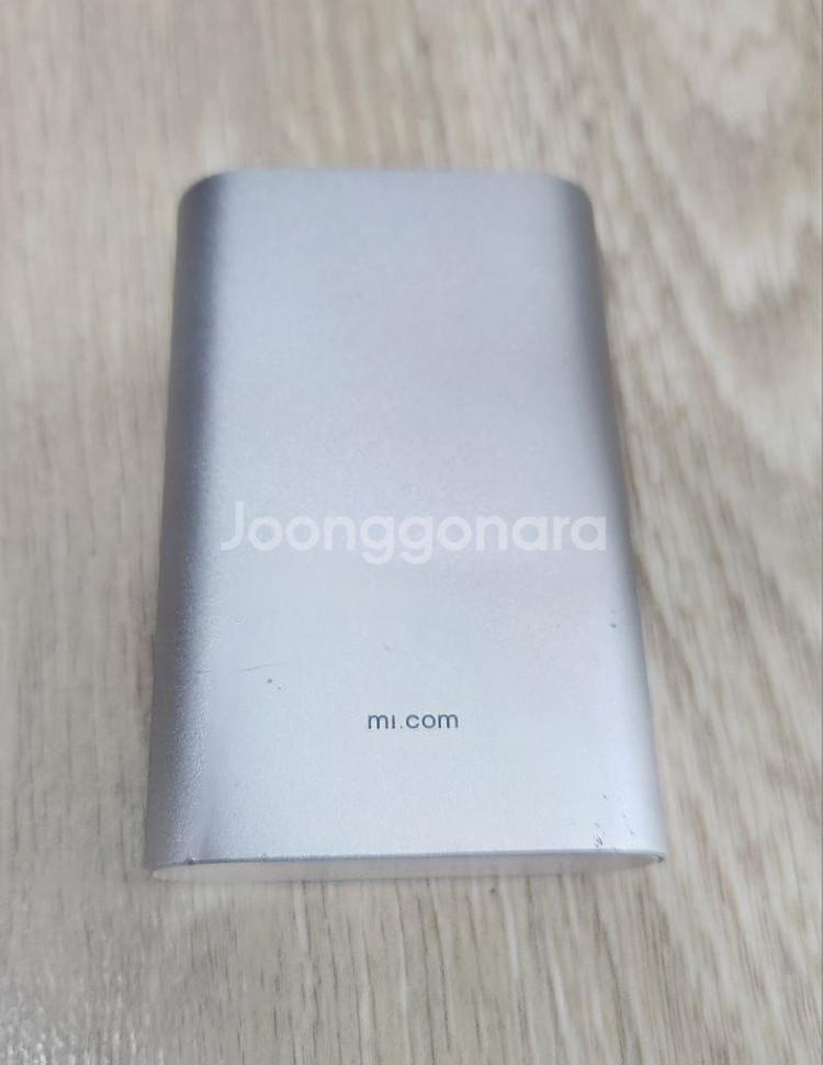 샤오미 10000mAh 보조배터리--5