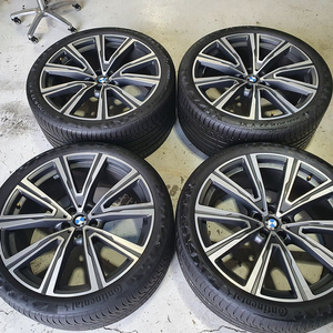 BMW G바디 X5/X6 인디비쥬얼 22인치 순정품휠타