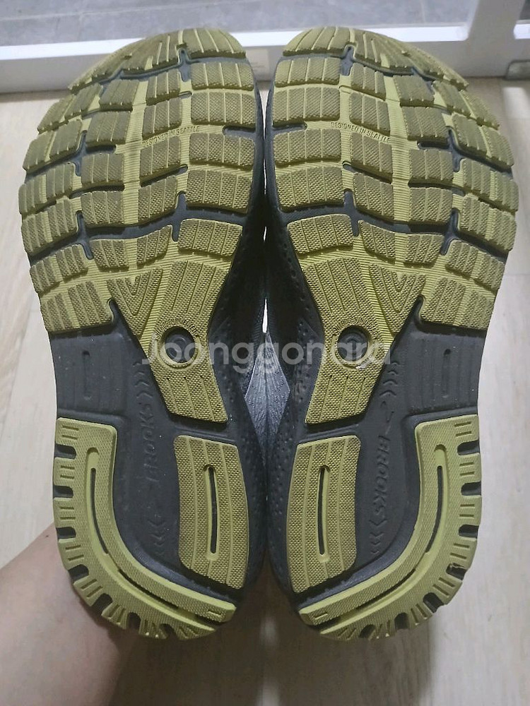 브룩스 고스트 16 wide 265--1