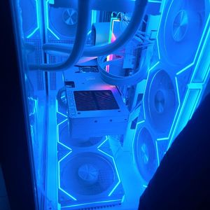 9800x3d 5080 컴퓨터 급처 네고없음 싸게팔아요
