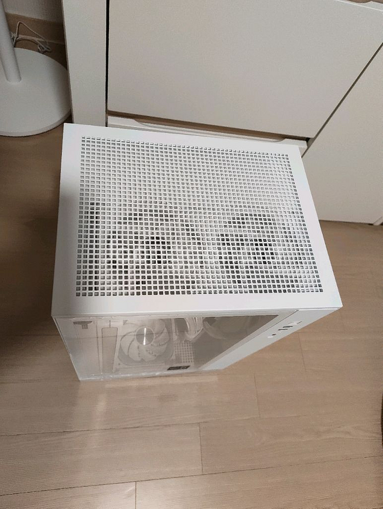 (평택)9800X3D RTX5080 화이트게이밍PC--3