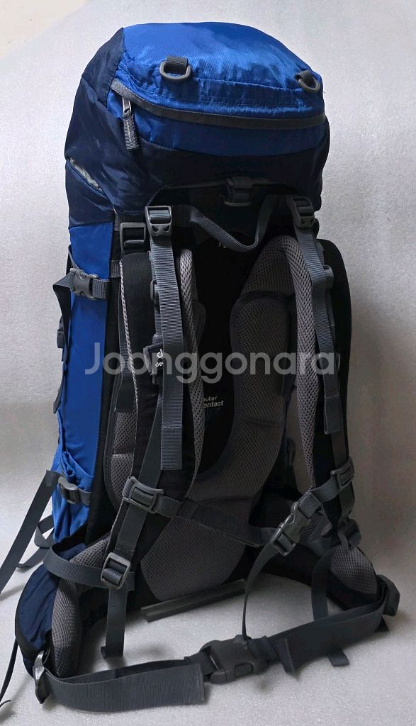 [신형] 도이터 에어컨텍트 35+10 등산배낭 비박배낭--3