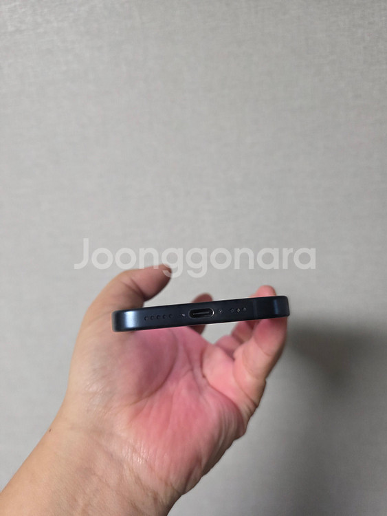 아이폰15프로 블루 티타늄 256기가 A급 팝니다.--2