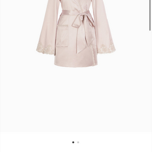 그레이스유 핑크 로브