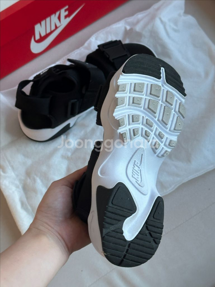 나이키 캐년 샌들 블랙 우먼스 220 검흰 풀박스--3