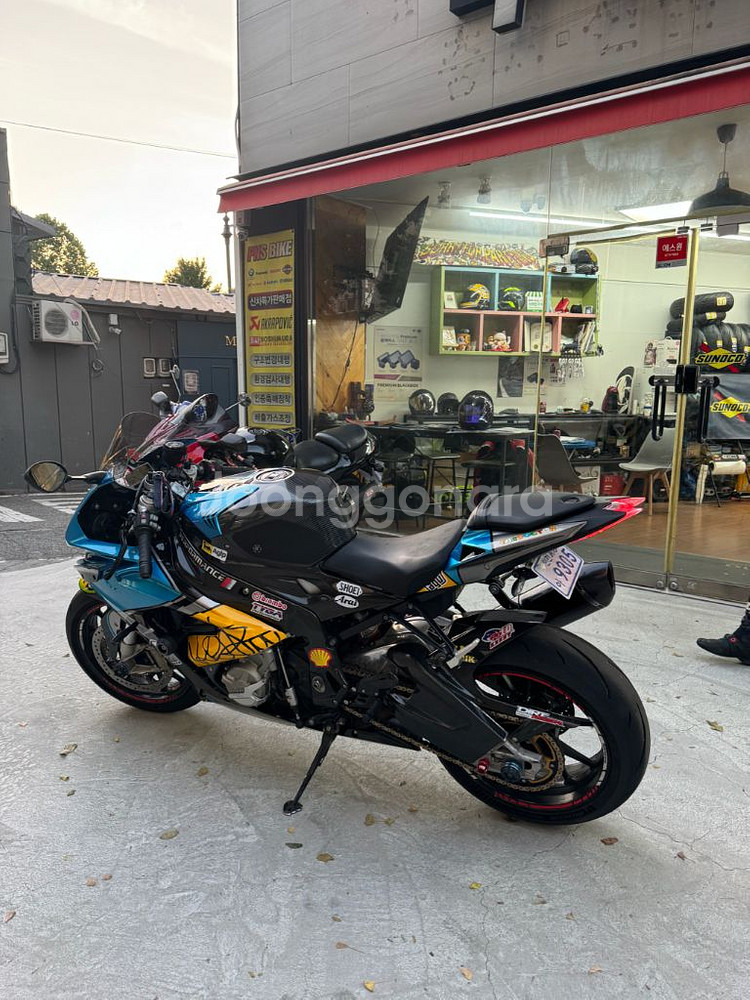 bmw s1000rr--2