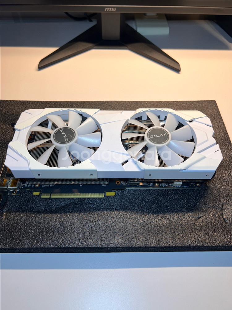 갤럭시 RTX 2070 SUPER OC WHITE--2