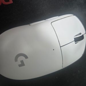 지슈라1화이트