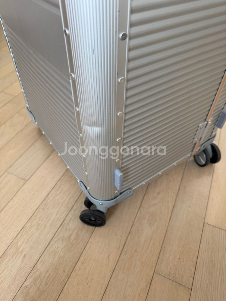 로우로우 캐리어 28인치 108L x4--4