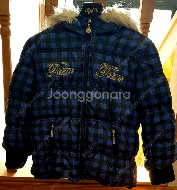 Fam Fam 파랑색 패딩 140--0