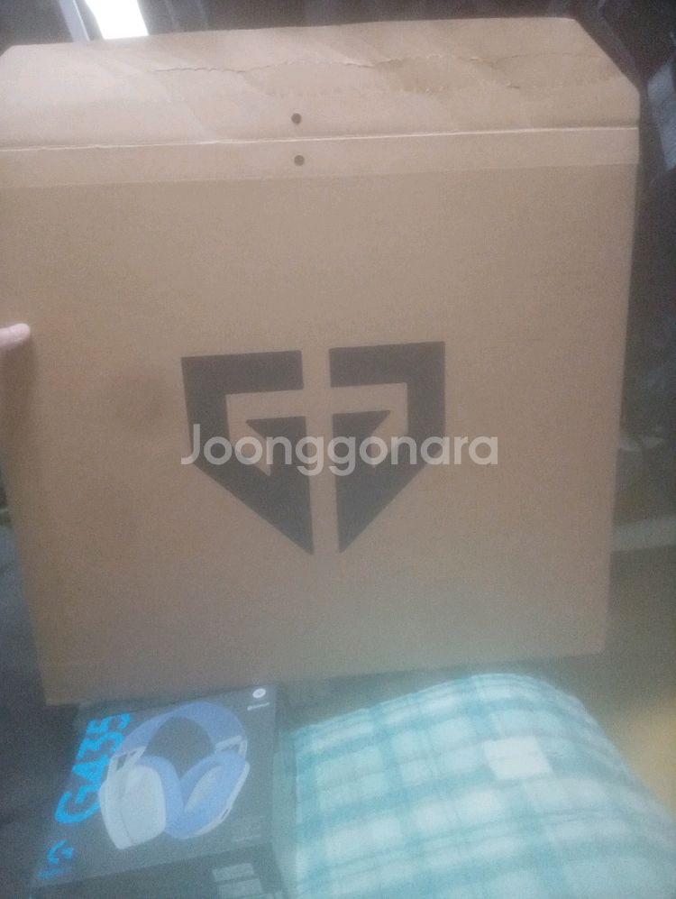 겜용이X젠지 밸런스 슬라이딩 게이밍마우스패드 팝니다--0