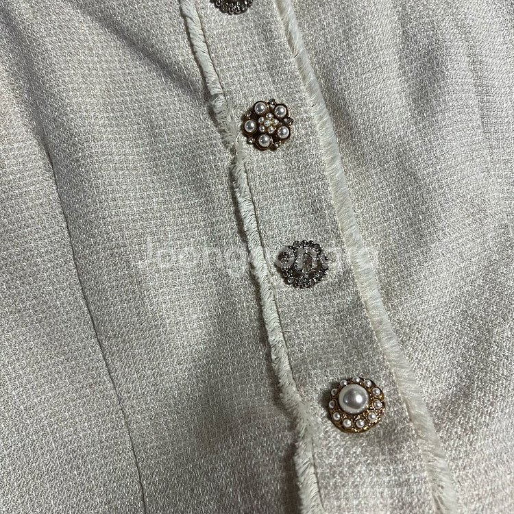 제평 바자르 린넨100 큐빅 단추 뷔스티에 조끼 베스트--3