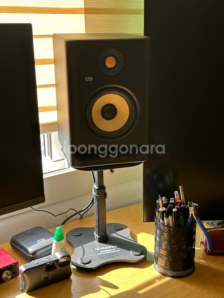 KRK Rokit 5 G4 한 조 + 스텐드--5