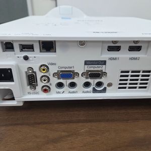 엡손 단초점 빔프로젝터 EB-L210SF EB-L200