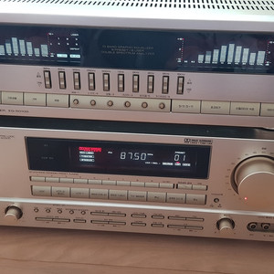 인켈 프리앰프 RV-6030G+EQ-5010G 팝니다.
