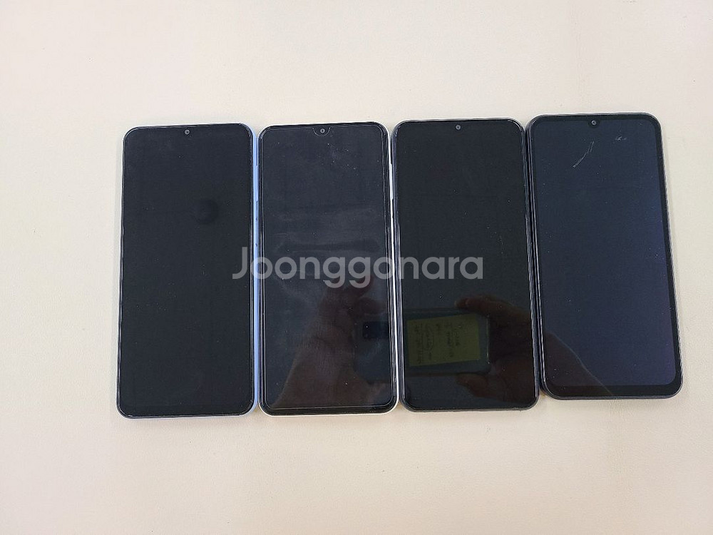 갤럭시A23. A24 128기가 무잔상 상태굿 ^^--1