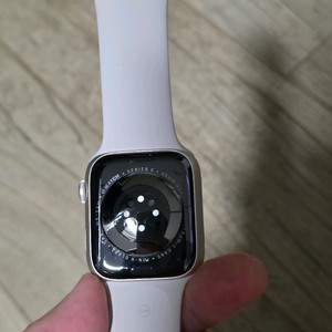 애플워치 8 45MM 스타라이트 알루미늄 케이스 GPS