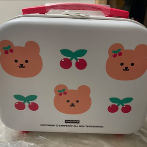 어프어프 레디백