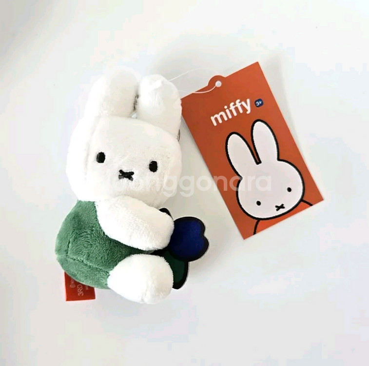 새상품 꽃을 든 미피 인형 키링--0