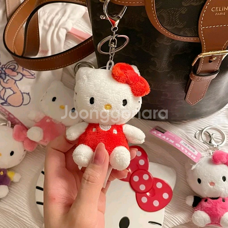 새상품 산리오 레드 헬로키티 인형 키링--1