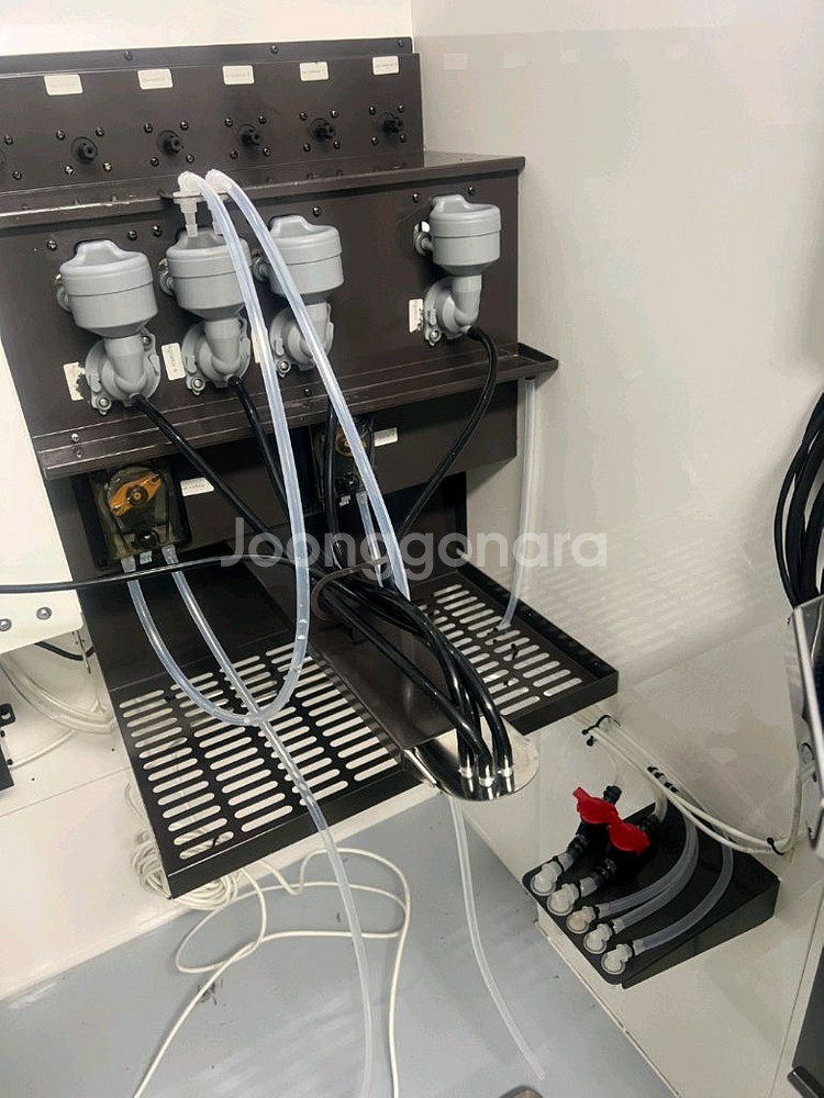 로얄선스 무인카페커피머신 팝니다~--2